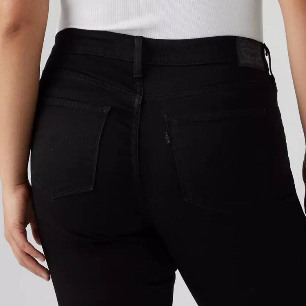 LEVI'S 312 Shaping Slim Women's Jeans, Size 32" x Length 30"